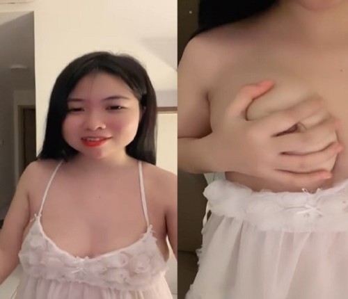 Clip Sex Tiktoker Hường Hêu Vú Bự Khỏa Thân Khoe Hàng